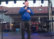 Witek Wilk przekonywał, jak wielka  jest moc działania Pana.