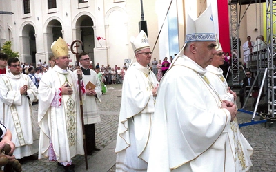 Eucharystii przewodniczył bp Paweł Gonczaruk z Ukrainy, który modlił się z lubelskimi kapłanami.