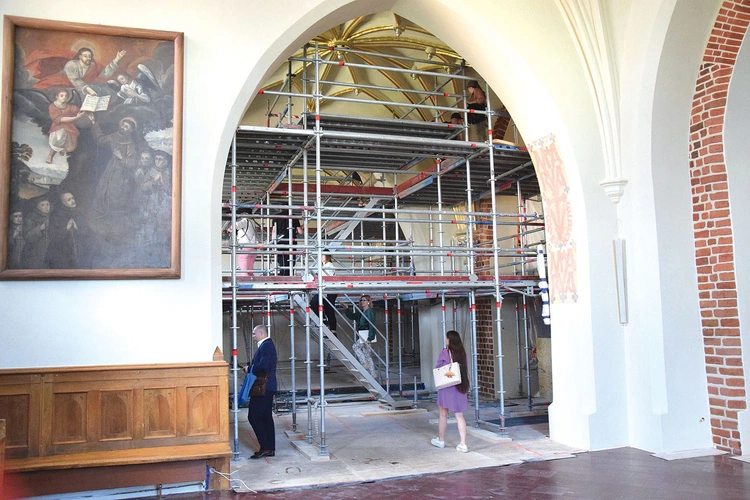 Prace przeprowadzono również  w kaplicy adoracji.