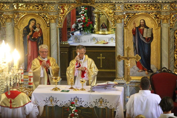 Wierchomla. Poświęcenie odnowionego wnętrza kościoła
