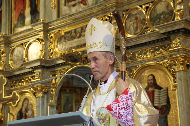 Wierchomla. Poświęcenie odnowionego wnętrza kościoła