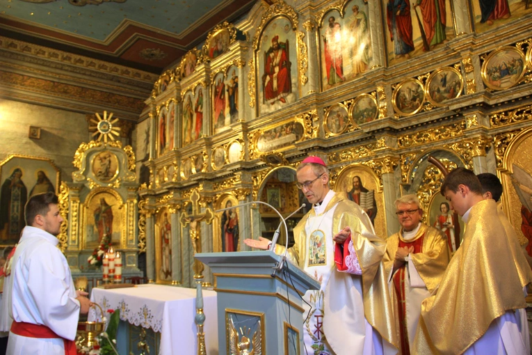 Wierchomla. Poświęcenie odnowionego wnętrza kościoła