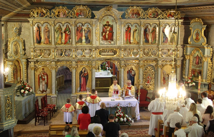 Wierchomla. Poświęcenie odnowionego wnętrza kościoła