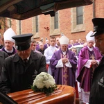 Tarnów. Ostatnie pożegnanie bp. Władysława Bobowskiego