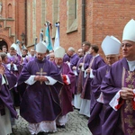 Tarnów. Ostatnie pożegnanie bp. Władysława Bobowskiego