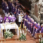 Tarnów. Ostatnie pożegnanie bp. Władysława Bobowskiego