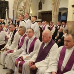 Tarnów. Ostatnie pożegnanie bp. Władysława Bobowskiego