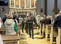 Ponieważ brak słów, to trzeba powtarzać modlitwy