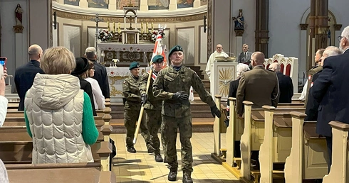 Ponieważ brak słów, to trzeba powtarzać modlitwy