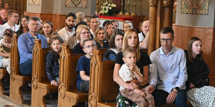 Oazowicze zjechali do Królowej Podhala