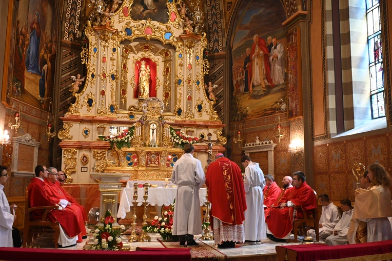 Oazowicze zjechali do Królowej Podhala