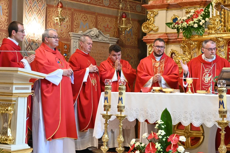 Oazowicze zjechali do Królowej Podhala