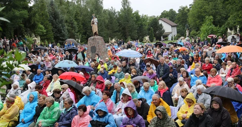 Obory. Bliżej Maryi, bliżej pokoju