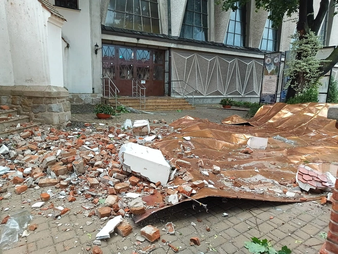 Brzeska fara będzie zamknięta do odwołania!