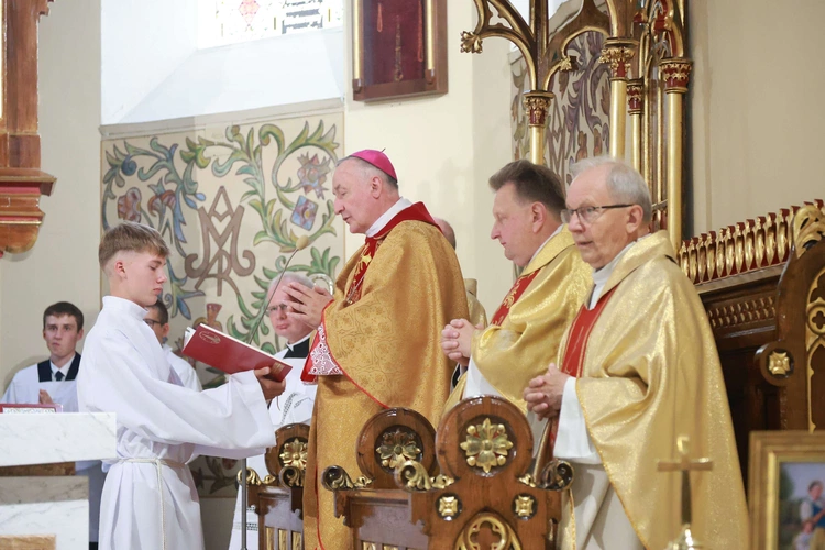 Konsekracja ołtarza w Przecławiu