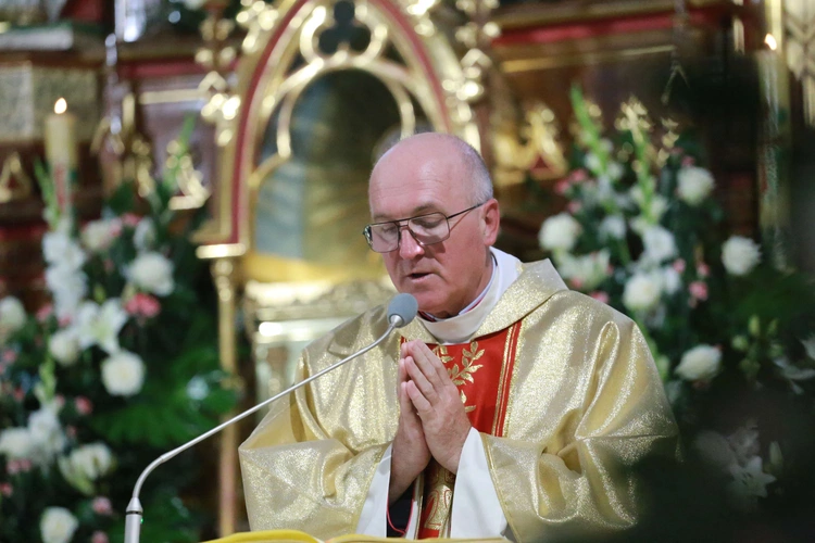 Konsekracja ołtarza w Przecławiu