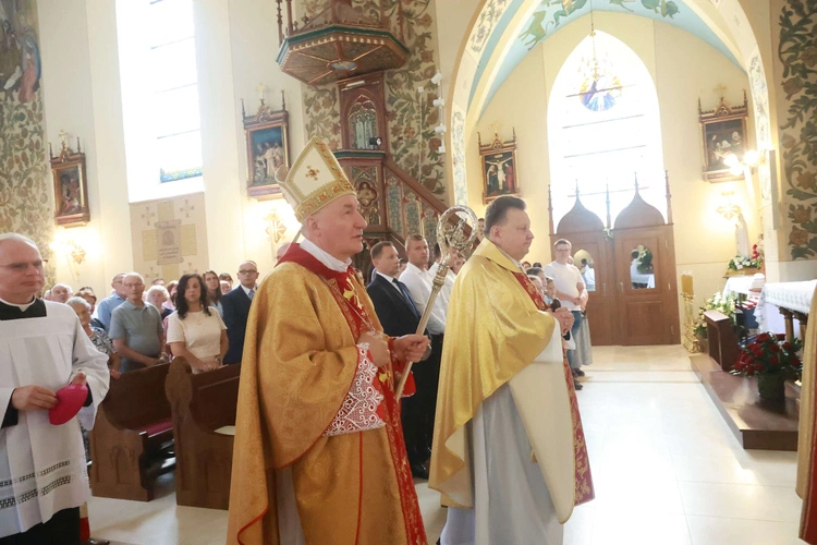 Konsekracja ołtarza w Przecławiu