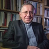 Ks. prof. dr hab. Józef Naumowicz  historyk wczesnego chrześcijaństwa, wykładowca na Uniwersytecie Kardynała Stefana Wyszyńskiego w Warszawie.