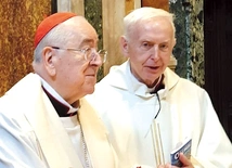 Jubilat (z lewej) i ks. prał. Stanisław Czernik, proboszcz w Andrychowie. 