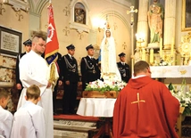 Nowe figury to inicjatywa parafian.