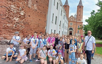 Każda edycja kolonii to krok w budowaniu świadomości narodowej młodych Polaków z Wileńszczyzny, których los sprawił, że żyją poza granicami Polski.
