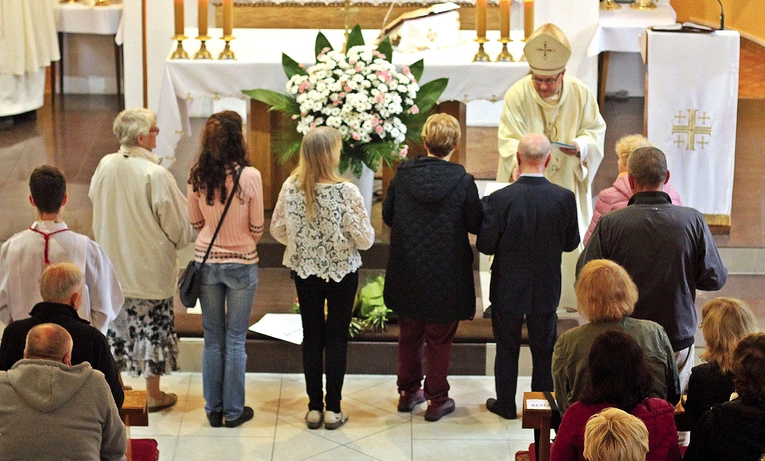 Podczas liturgii 6 osób przyrzekło modlić się w intencji papieża Leona XIV w wybranym dniu tygodnia do końca jego życia.