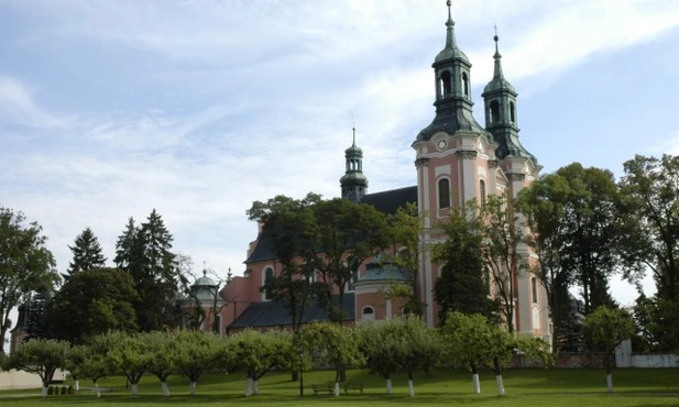 W dawnym klasztorze cystersów odkryto barokowe malowidła