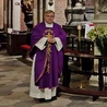 Zwiedzanie archikatedry wrocławskiej z proboszczem przyciągnęło tłum. Będzie kontynuacja