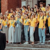 Częstochowa. Obóz stypendystów Fundacji 'Dzieło Nowego Tysiąclecia'. W sobotę jubileusz