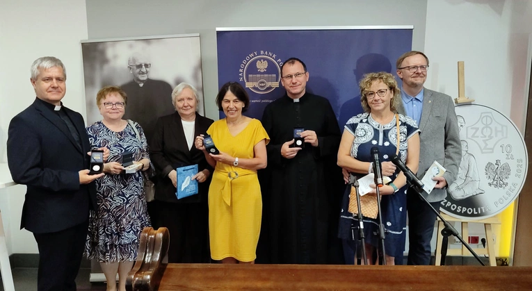 Wyszła pamiątkowa moneta NBP, poświęcona ks. Blachnickiemu