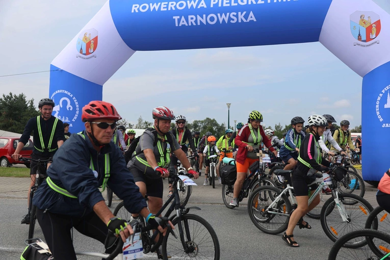 Rowerowa Pielgrzymka Tarnowska w drodze