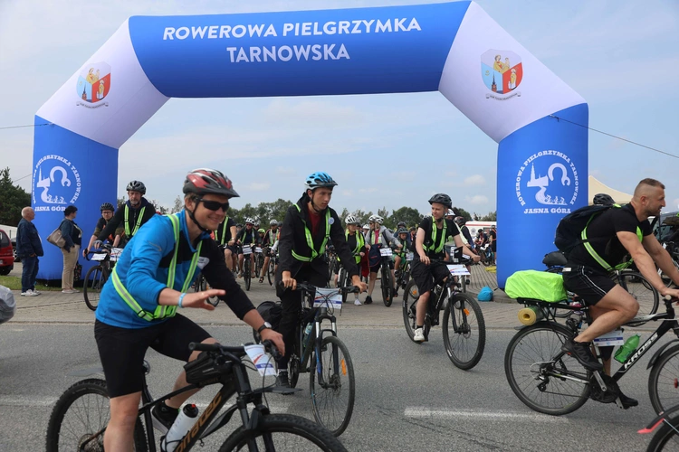 Rowerowa Pielgrzymka Tarnowska w drodze