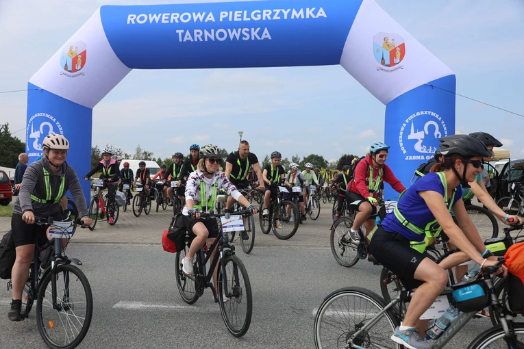 Rowerowa Pielgrzymka Tarnowska w drodze
