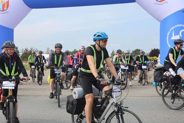 Rowerowa Pielgrzymka Tarnowska w drodze