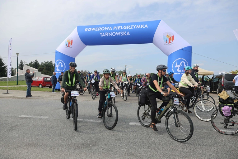 Rowerowa Pielgrzymka Tarnowska w drodze