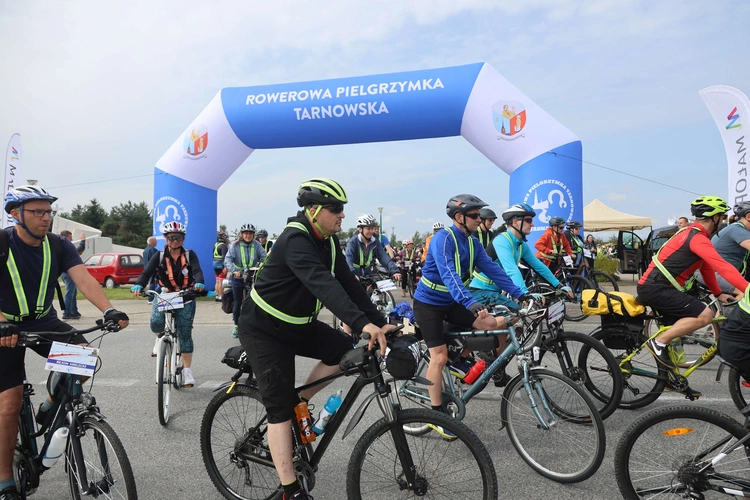 Rowerowa Pielgrzymka Tarnowska w drodze