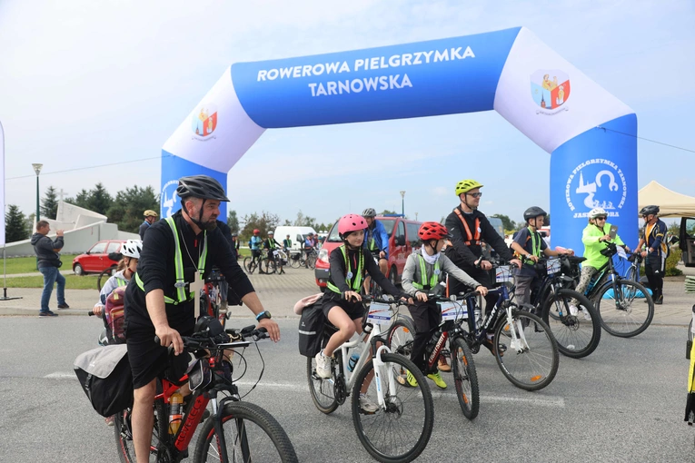 Rowerowa Pielgrzymka Tarnowska w drodze