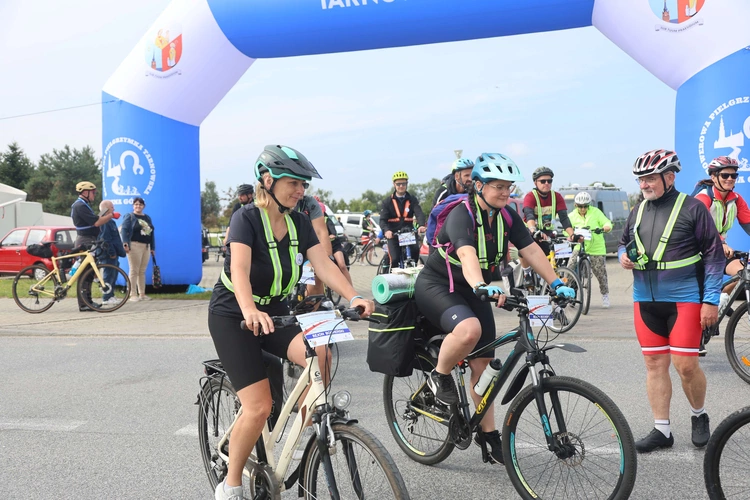 Rowerowa Pielgrzymka Tarnowska w drodze