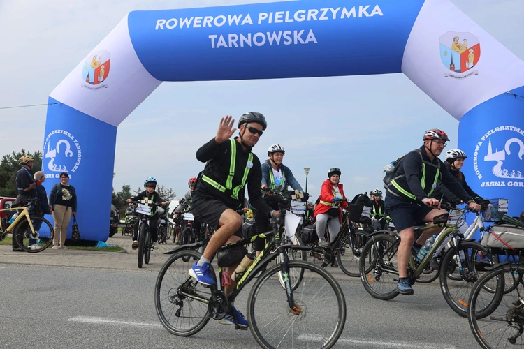 Rowerowa Pielgrzymka Tarnowska w drodze