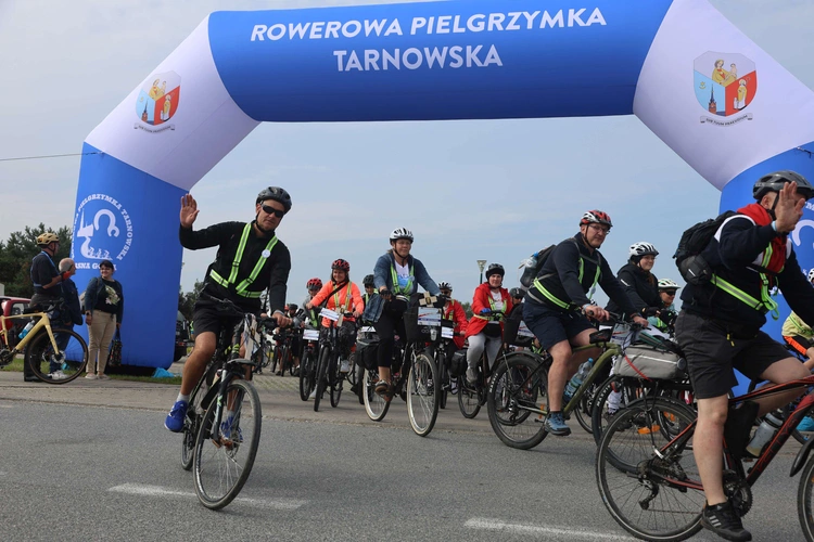 Rowerowa Pielgrzymka Tarnowska w drodze