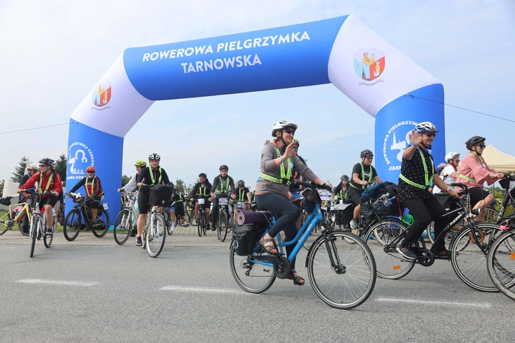 Rowerowa Pielgrzymka Tarnowska w drodze