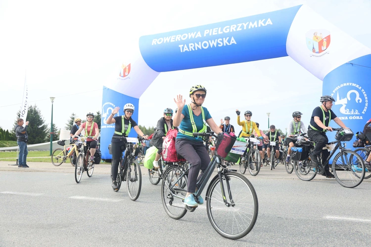 Rowerowa Pielgrzymka Tarnowska w drodze