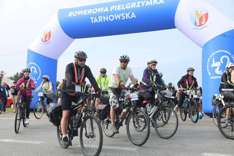 Rowerowa Pielgrzymka Tarnowska w drodze