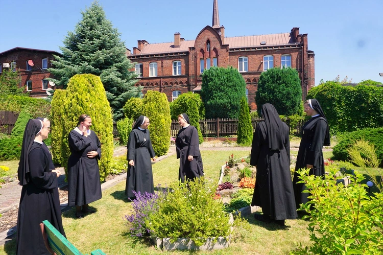 Elżbietanki w miechowickim klasztorze