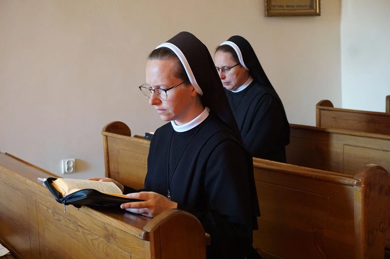 Elżbietanki w miechowickim klasztorze