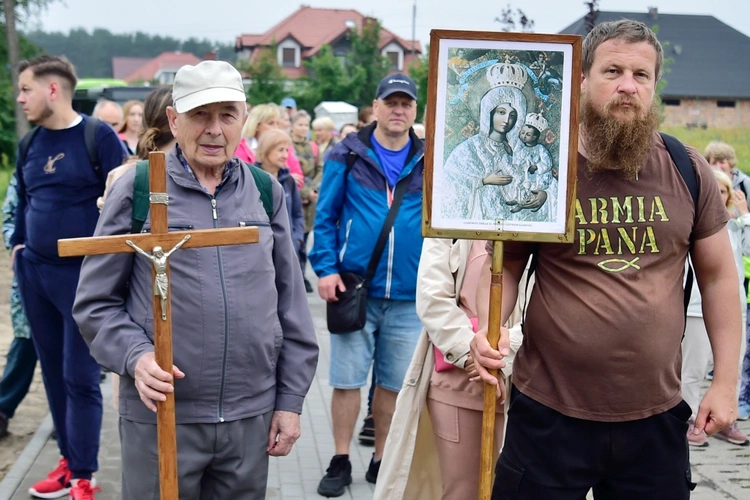 Pielgrzymka piesza z Olsztyna do Gietrzwałdu