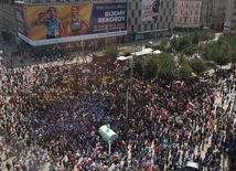 W sobotę w całej Polsce przeszły marsze antyimigranckie. W wielu miejscach organizowano też kontrmanifestacje