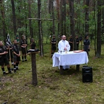 Harcerska Msza św. w lesie