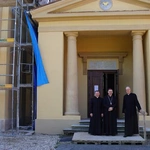 Kościół w Psarach, należący do parafii pw. św. Jakuba Apostoła w Małujowicach, pięknieje
