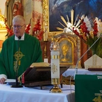 Kościół w Psarach, należący do parafii pw. św. Jakuba Apostoła w Małujowicach, pięknieje